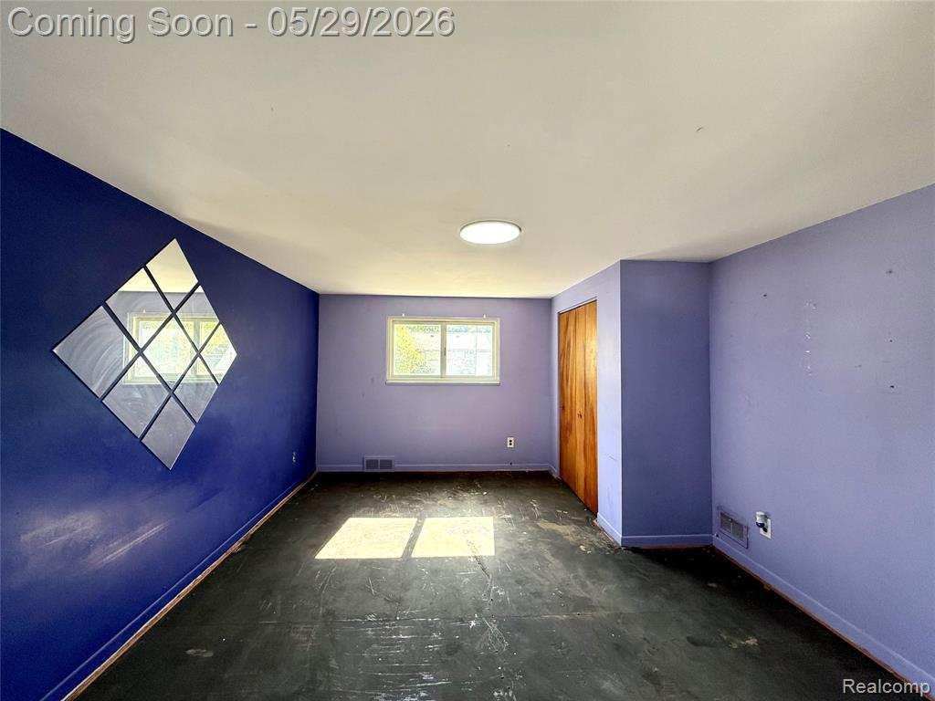 23400 Seneca Street, Oak Park, MI 48237 — Photo 36