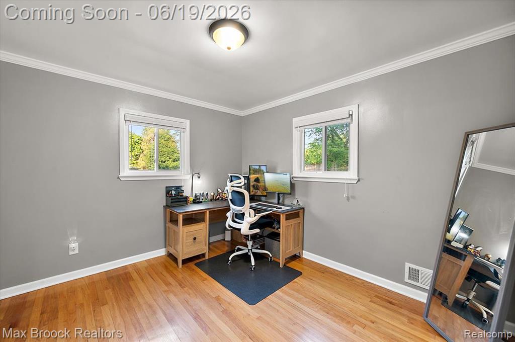 737 Panorama Drive, Milford, MI 48381 — Photo 17