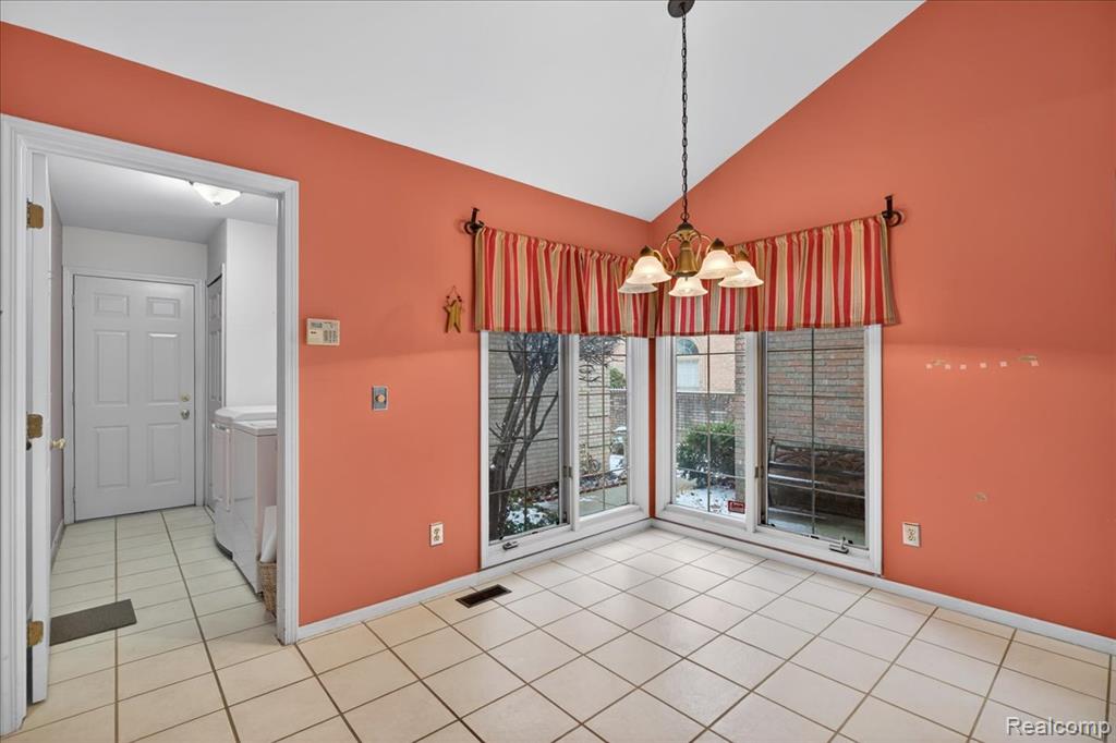 42689 Jason Court, 107, Sterling Heights, MI 48313 — Photo 19