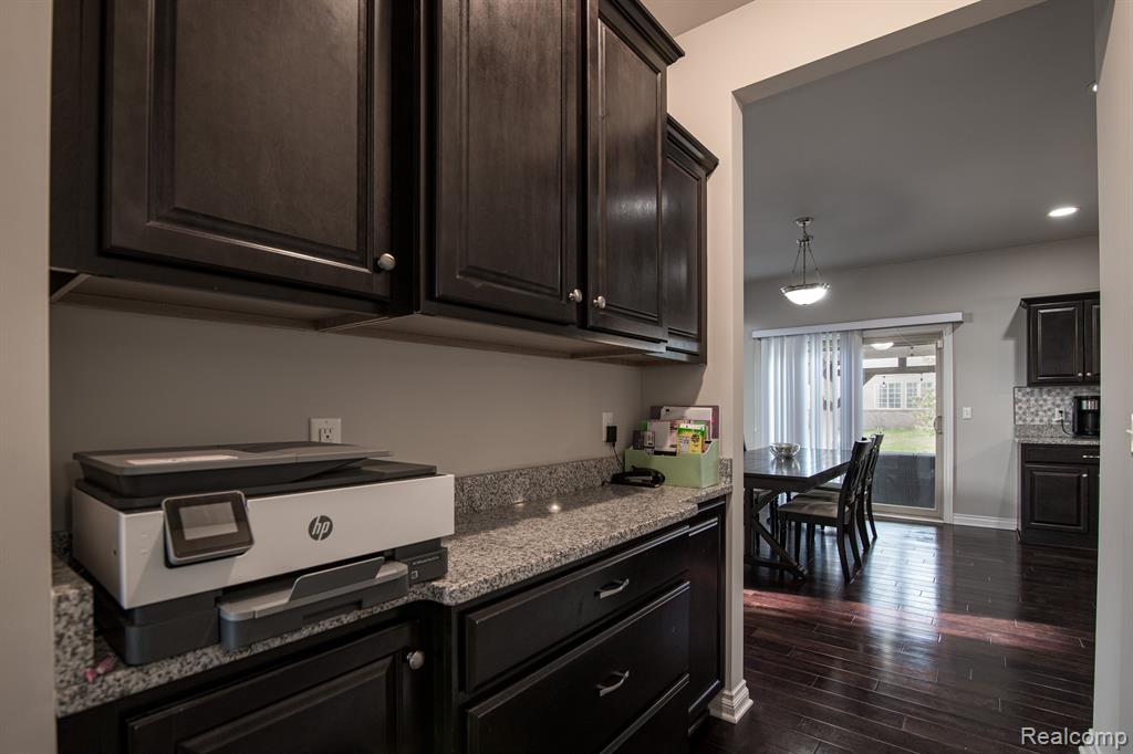 832 W BAY SHORE Drive, Oxford, MI 48371 — Photo 16