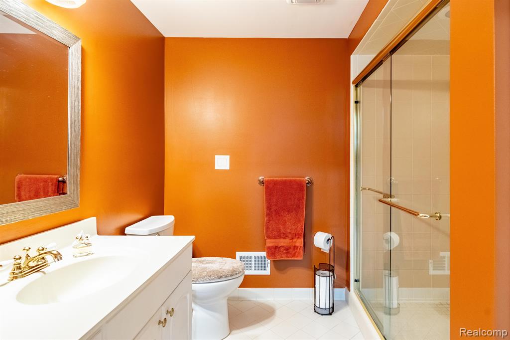 43100 12 OAKS CRESCENT Drive, 4044, Novi, MI 48377 — Photo 19