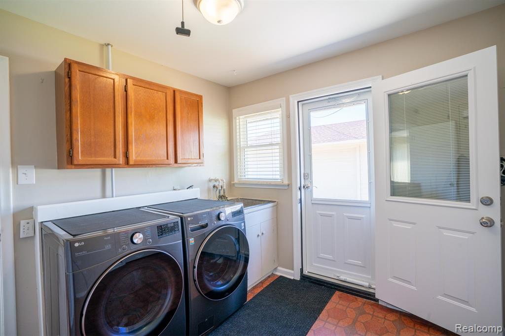 18580 Marsha Street, Riverview, MI 48193 — Photo 14