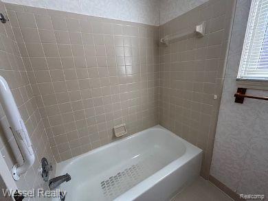 41400 Janet Circle, 92, Clinton Twp, MI 48038 — Photo 10
