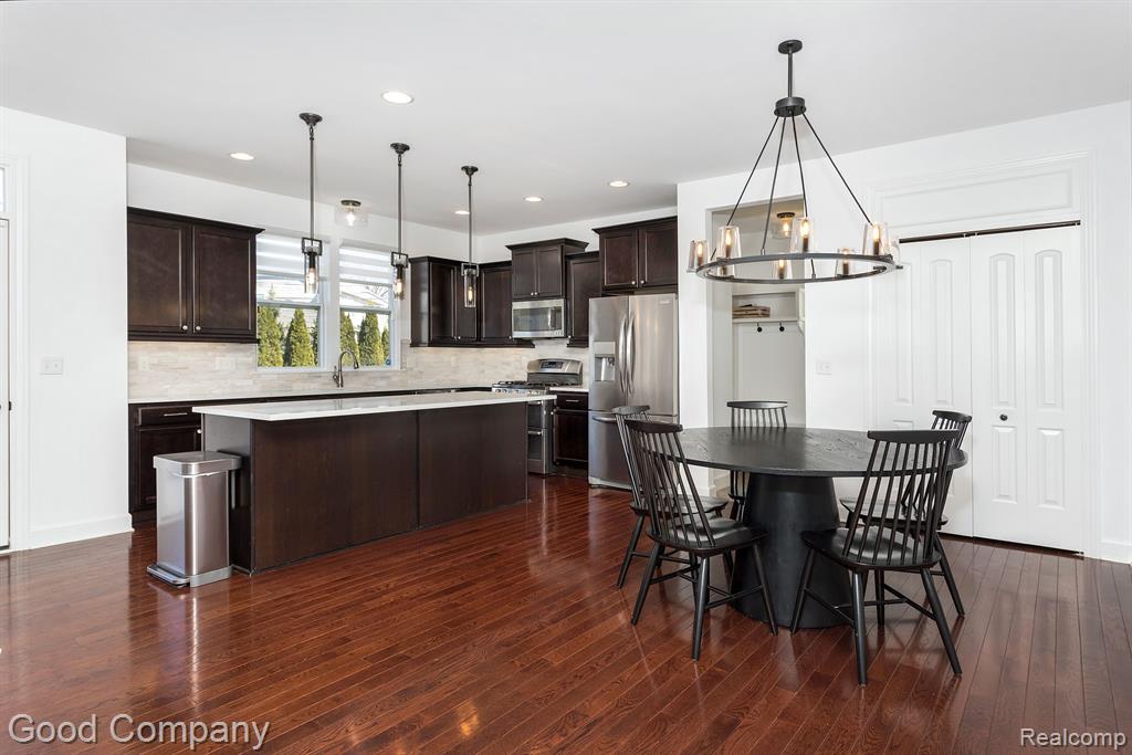 707 GOLF Avenue, Royal Oak, MI 48073 — Photo 13