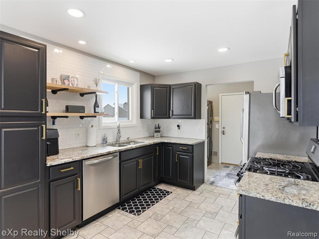 53152 Cripple Creek Drive, Chesterfield, MI 48047 — Photo 13