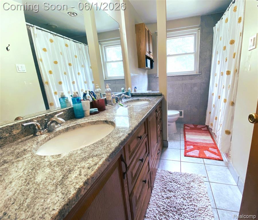 1707 Fox River Drive, Bloomfield Hills, MI 48304 — Photo 19