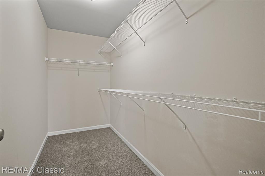 7038 WELLINGTON Lane, Ypsilanti, MI 48197 — Photo 16
