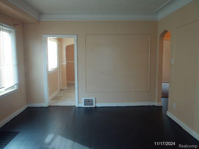 5937 COURVILLE Street, Detroit, MI 48224 — Photo 4
