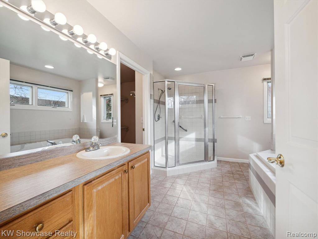 61011 EVERGREEN, South Lyon, MI 48178 — Photo 22