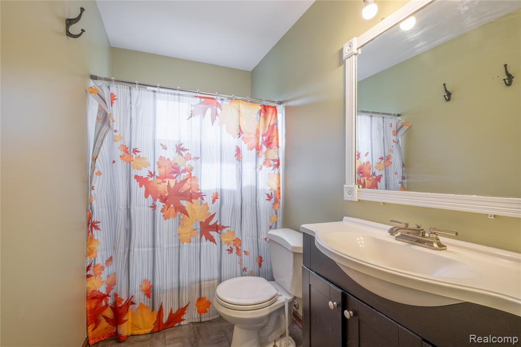7121 S Fork Drive, Swartz Creek, MI 48473 — Photo 14