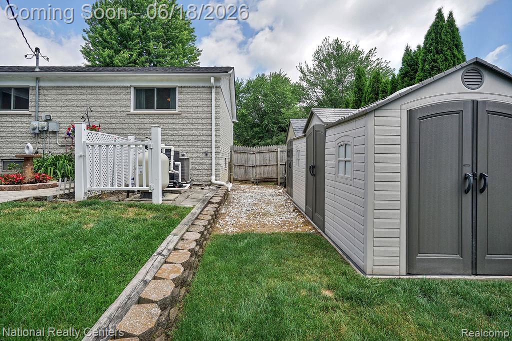 53147 Villa Circle, Utica, MI 48316 — Photo 37