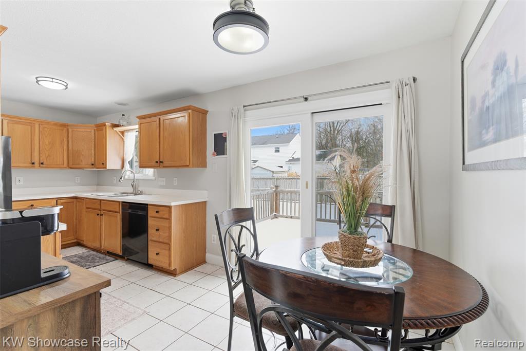 214 Willow Lane, Linden, MI 48451 — Photo 9