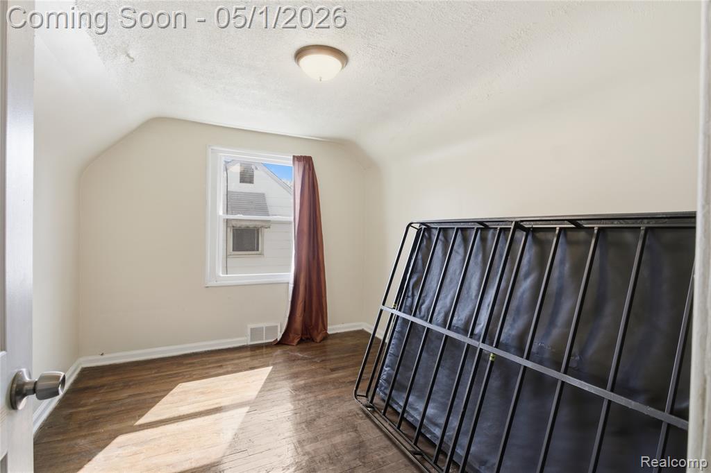 16240 Manning Street, Detroit, MI 48205 — Photo 17