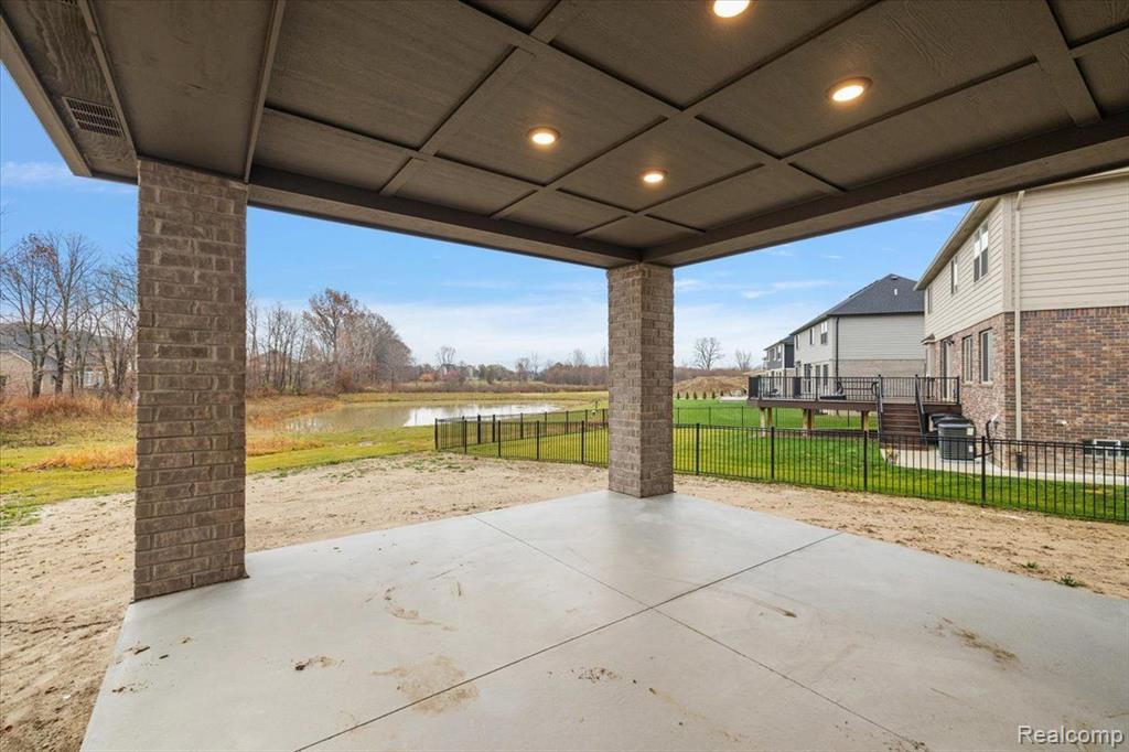 45166 TWIN RIVER Drive, Macomb, MI 48044 — Photo 32