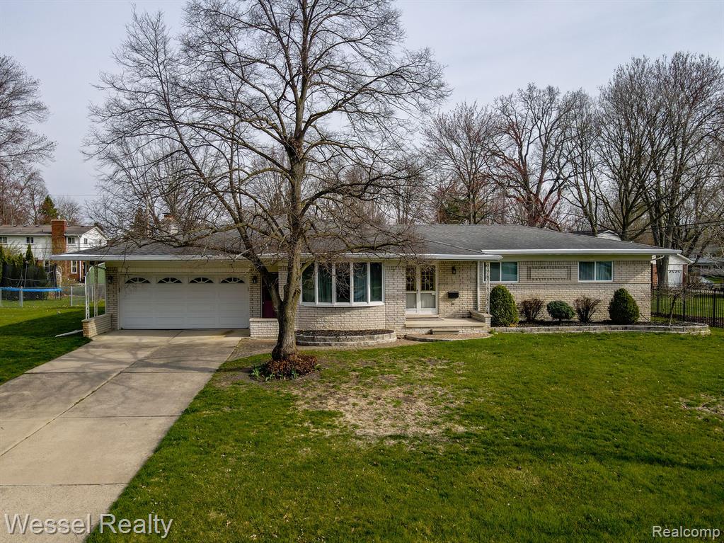6769 DONNYBROOK Drive, Shelby Twp, MI 48316 — Photo 3