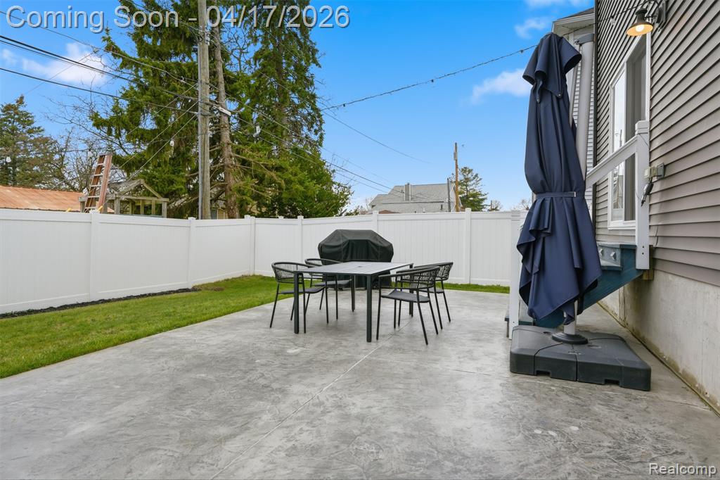 15918 Camperdown Avenue, Clinton Twp, MI 48035 — Photo 46