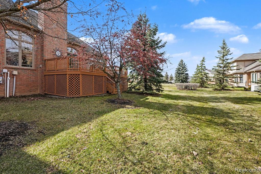 54568 Marissa Court, Utica, MI 48316 — Photo 24