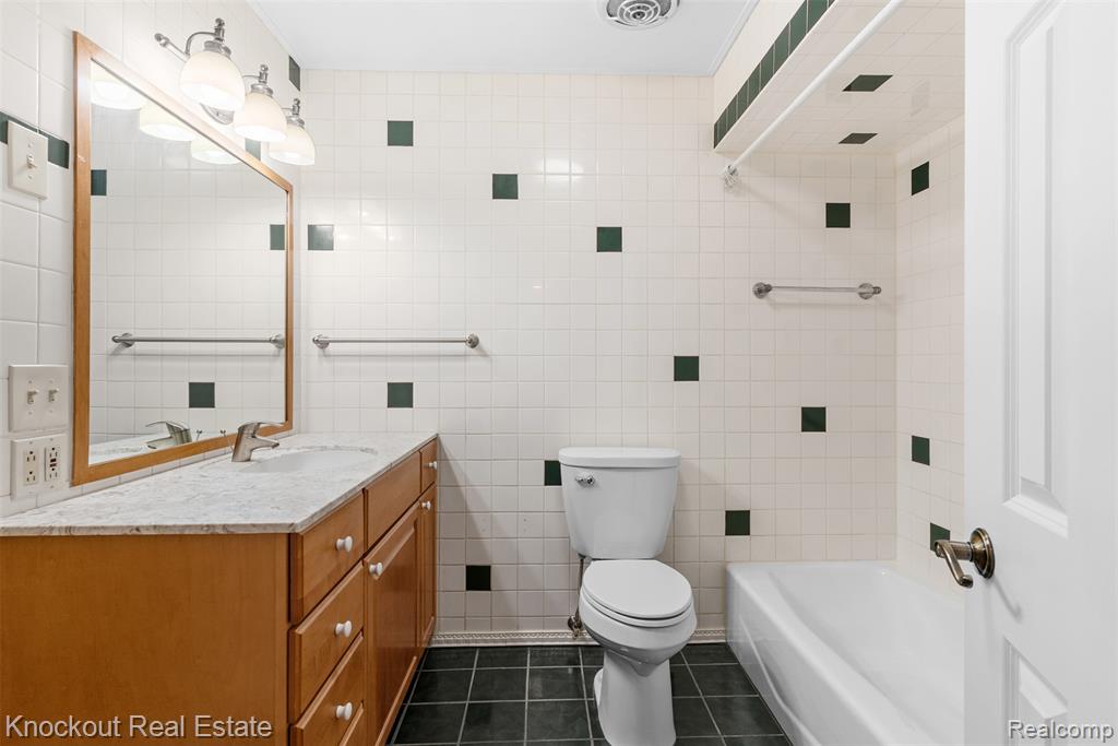 911 Eastgate Drive, Frankenmuth, MI 48734 — Photo 30
