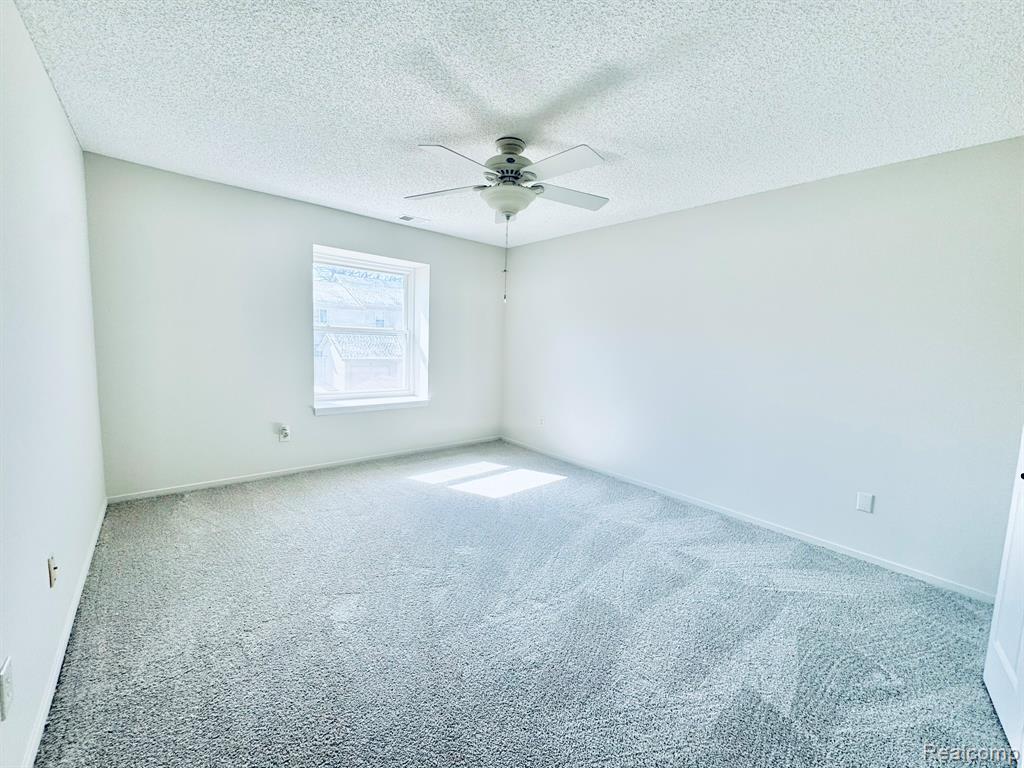 4956 Oak Hill Drive, 78, Waterford, MI 48329 — Photo 15