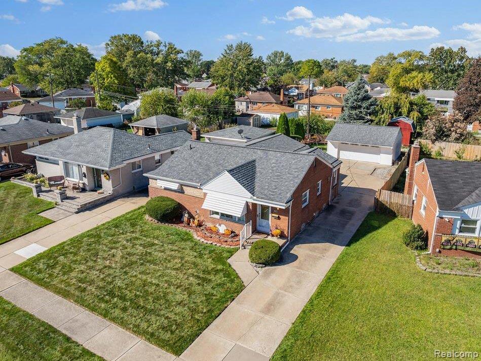 6567 Sterling Court, Garden City, MI — Photo 18