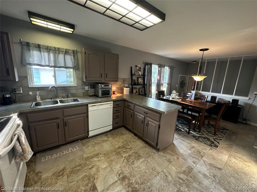 753 Lincoln Street, Lapeer, MI 48446 — Photo 18