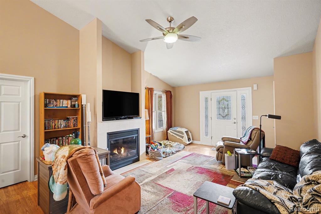 11202 Bach Lane, Byron, MI 48418 — Photo 4