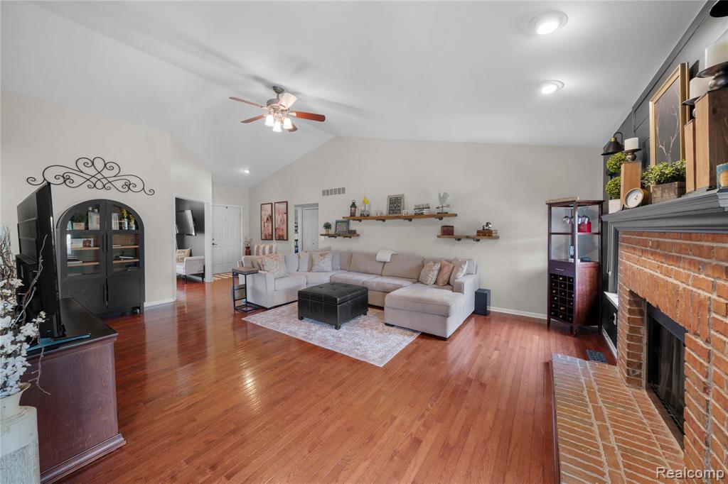 46173 Rocker Drive, Macomb, MI 48044 — Photo 6