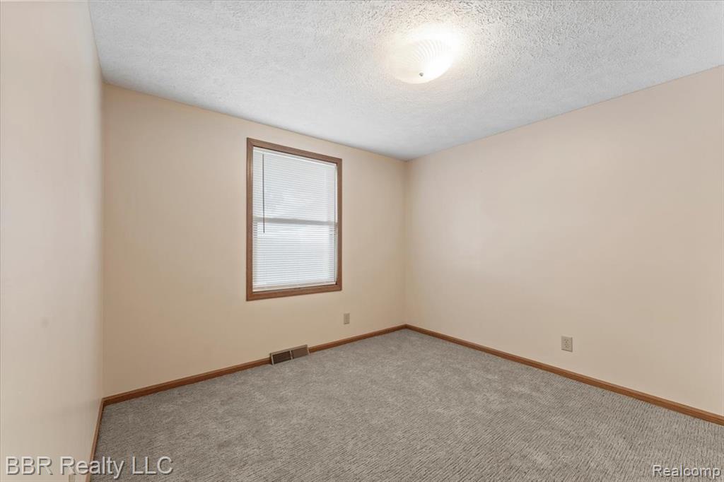 417 St. Joseph Street, Trenton, MI 48183 — Photo 12