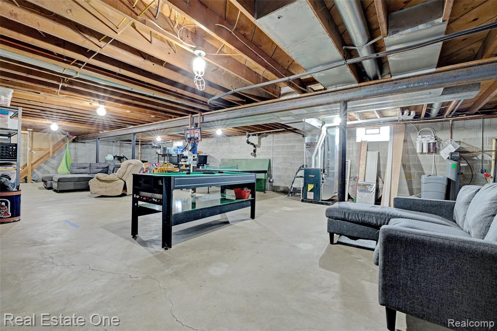 327 Coats Road, Lake Orion, MI 48362 — Photo 42