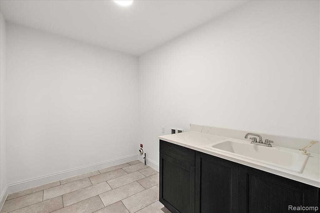 28320 Nadia Lane, Chesterfield, MI 48047 — Photo 37