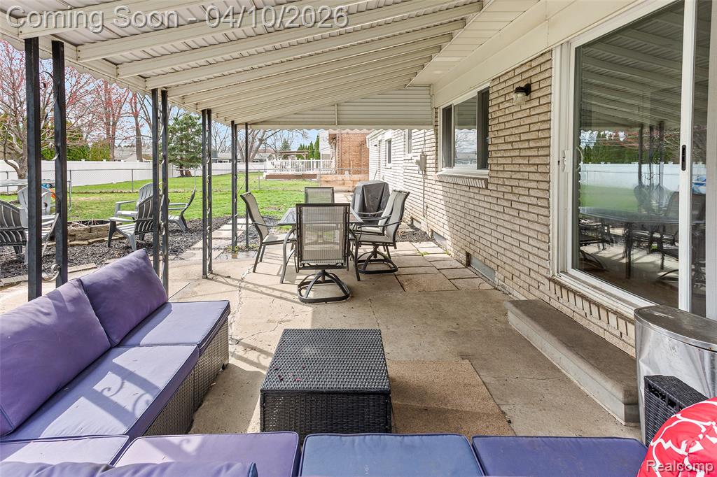 4594 Barcroft Way, Sterling Heights, MI 48310 — Photo 43