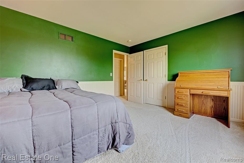 650 Eastlake Trail, Oxford, MI 48371 — Photo 18