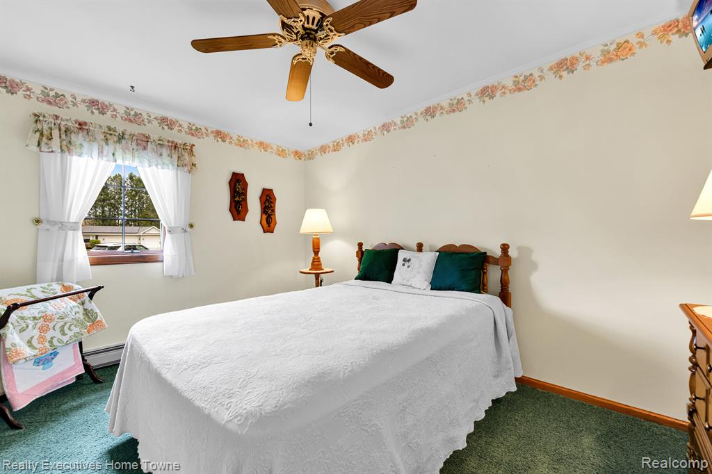 4681 BUCKINGHAM Drive, Port Huron, MI 48060 — Photo 17