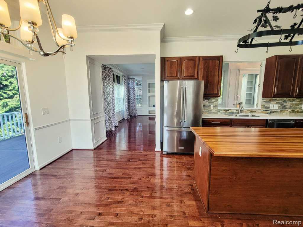 124 Champlain Boulevard, Howell, MI 48843 — Photo 15