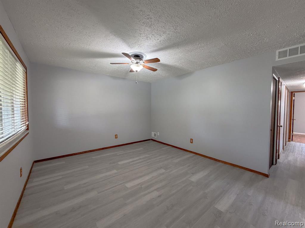 6038 Michael Street, Taylor, MI 48180 — Photo 7