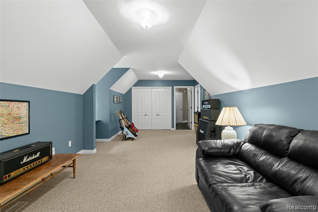 9030 Hidden Court W, South Lyon, MI 48178 — Photo 40