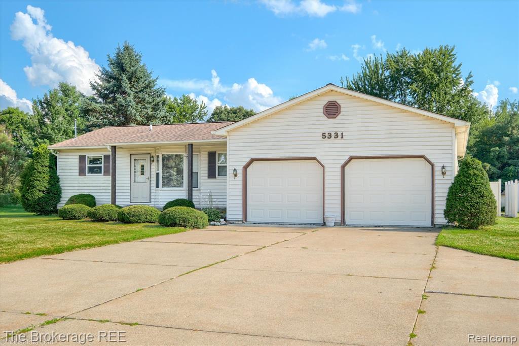 5331 W Farrand Road, Clio, MI 48420 — front exterior
