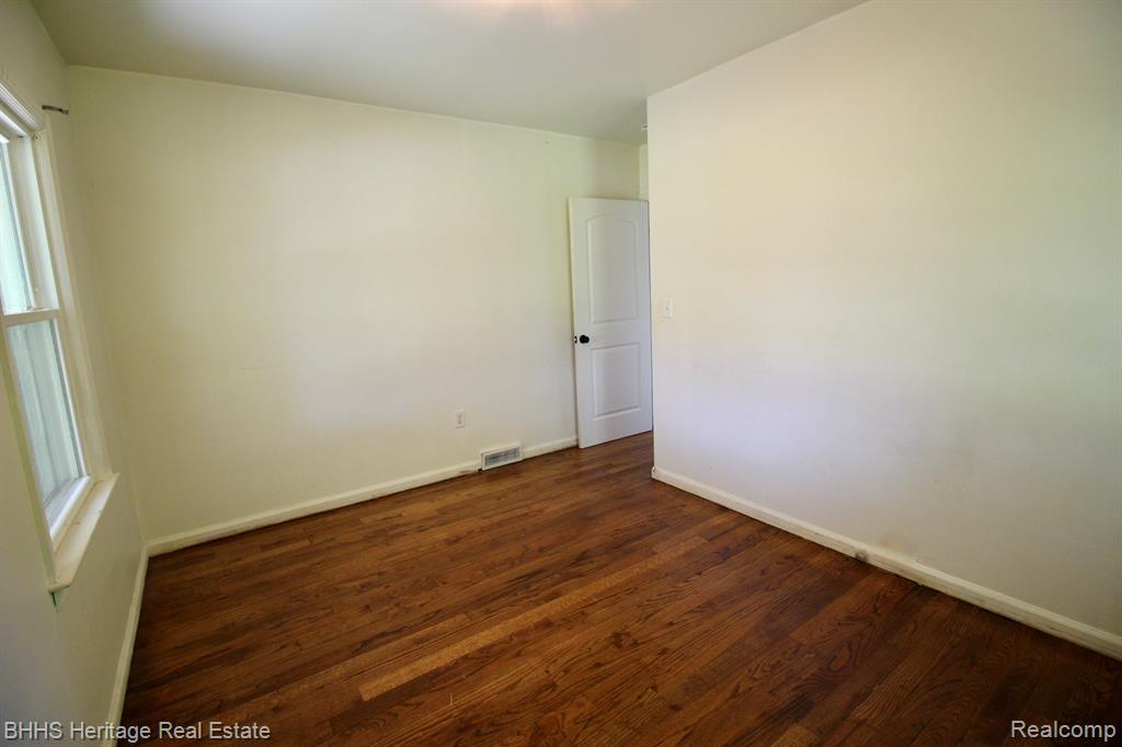 4201 N Burkhart Road, Howell, MI 48855 — Photo 20