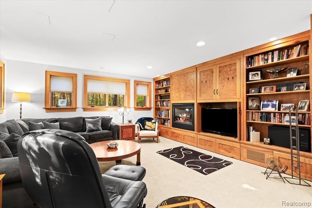 2193 TRILLIUM WOODS Drive, Ann Arbor, MI 48105 — Photo 39