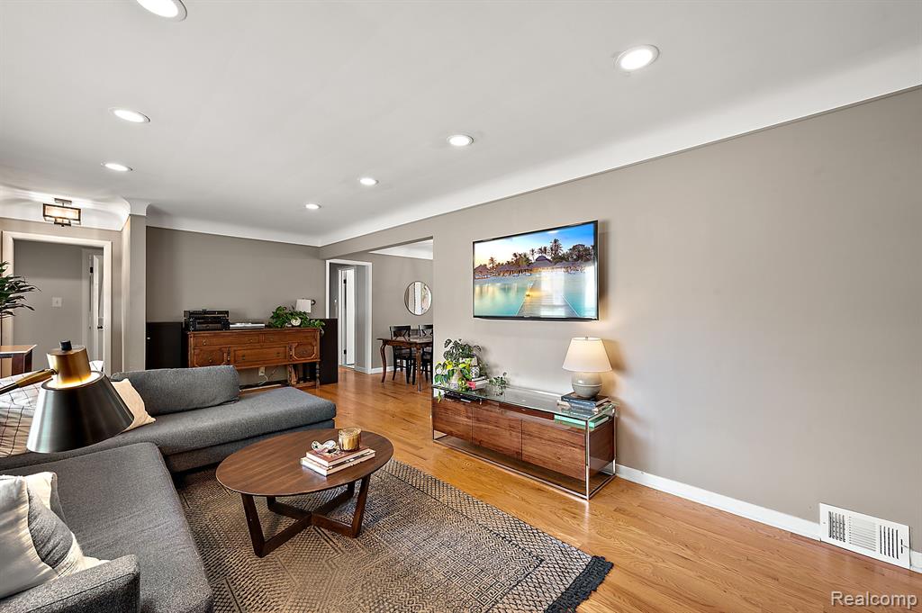 4402 Amherst Road, Royal Oak, MI 48073 — Photo 6