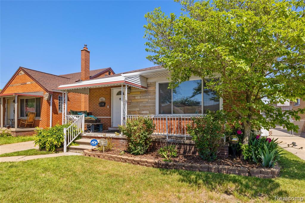 8131 Marian Street, Warren, MI 48093 — Photo 2