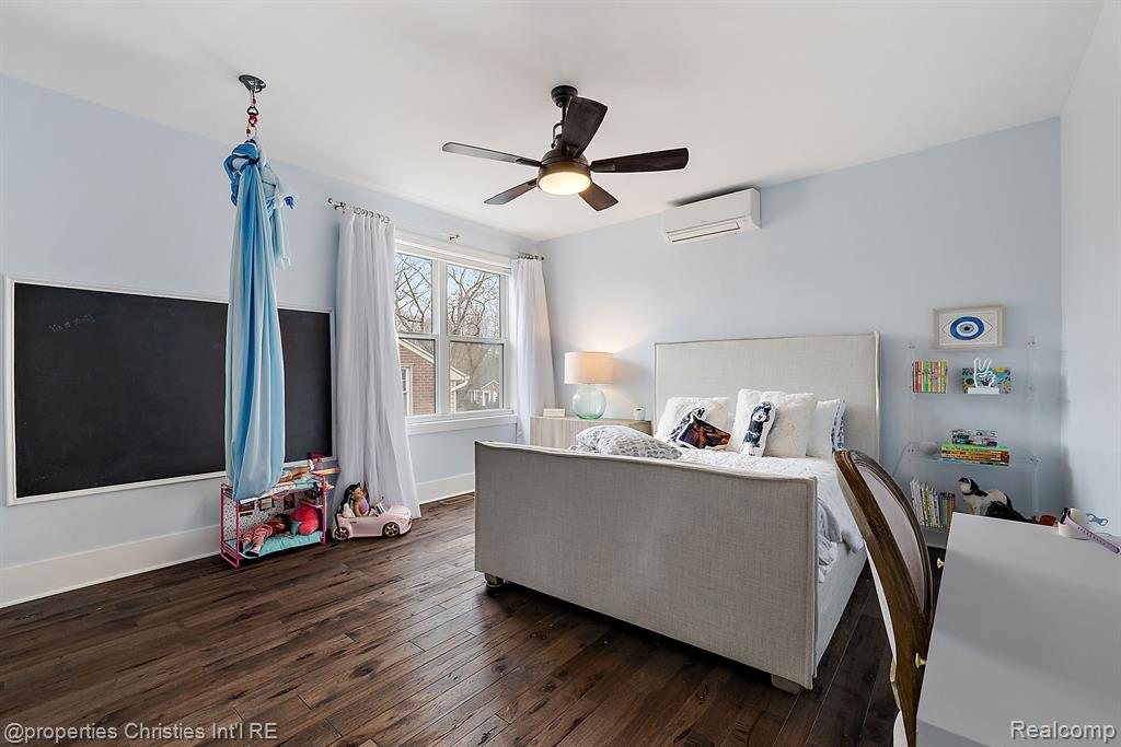 13103 KINGSTON Avenue, Huntington Woods, MI — Photo 31