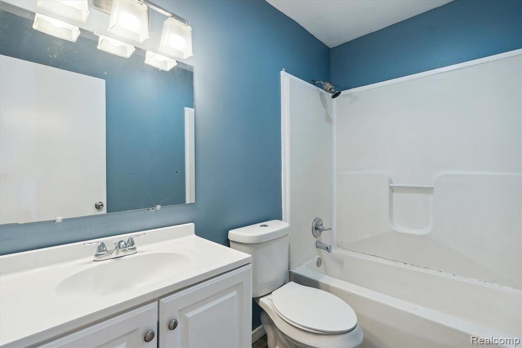 5407 Country Lane, Flint, MI 48506 — Photo 21