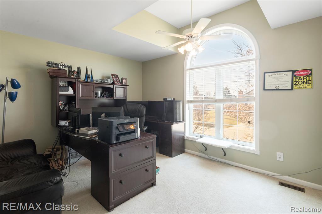 6904 GRANGER Drive, Troy, MI 48098 — Photo 38