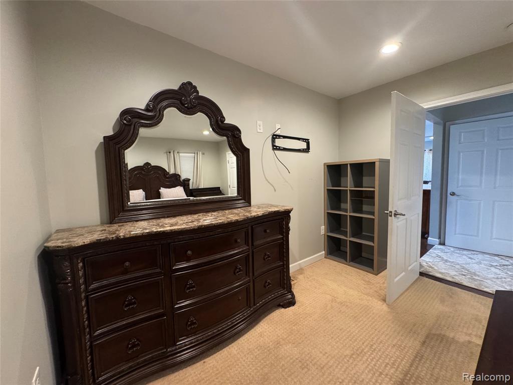 6438 Barrie Street, Dearborn, MI 48126 — Photo 9