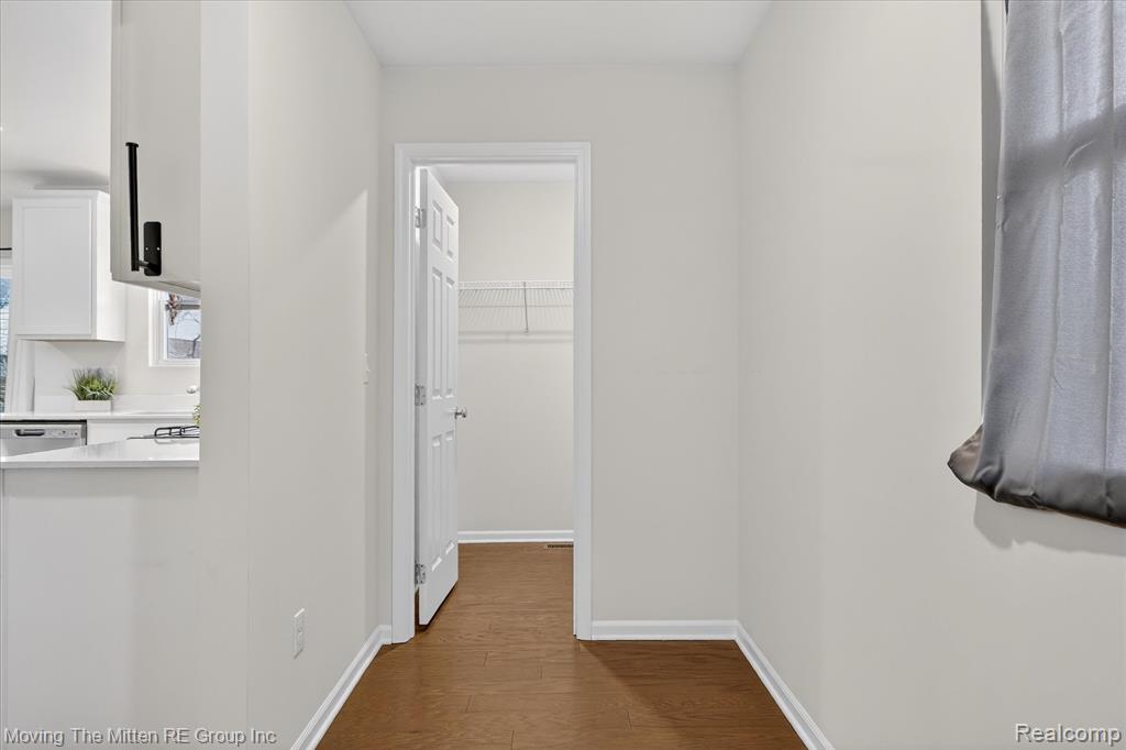 14342 Laurelwood Drive, Van Buren, MI 48111 — Photo 18