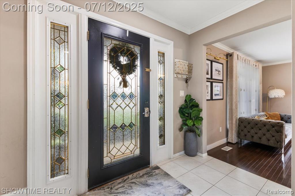 41741 Lore Court, Clinton Twp, MI 48038 — Photo 6