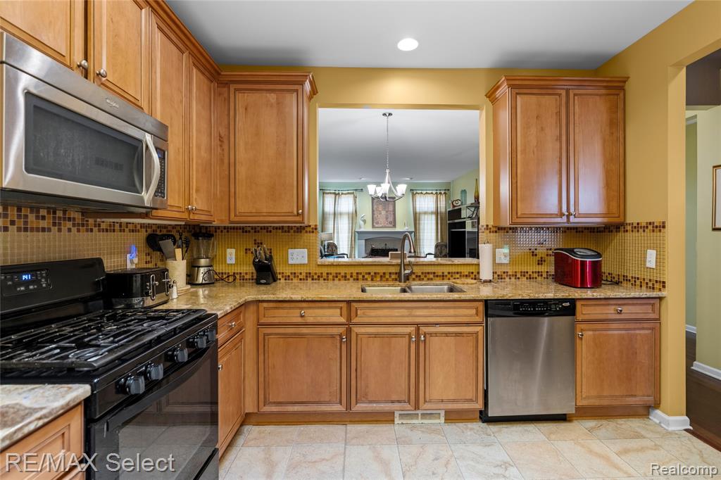 5664 Murphy Court, Warren, MI 48092 — Photo 23