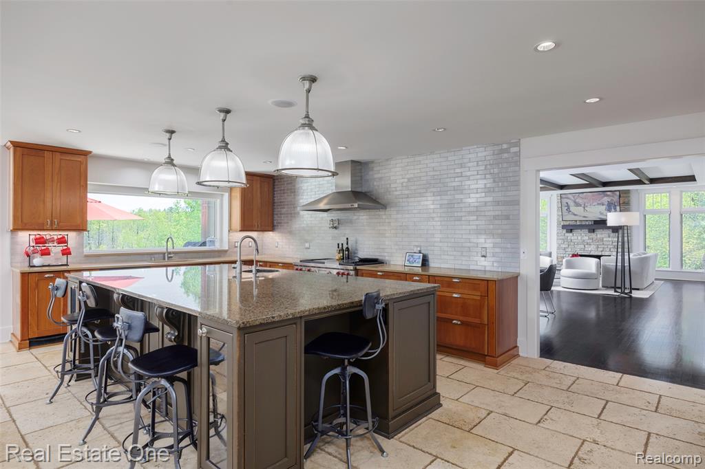 7689 Deerhill Drive, Independence, MI — Photo 10