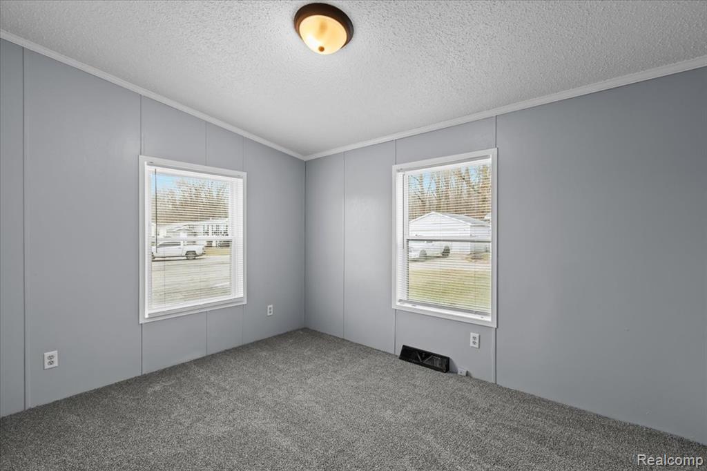 28289 Spruce st., Flat Rock, MI 48134 — Photo 5